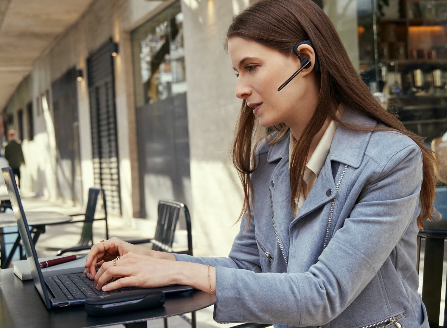 Perfect Pairing : Poly Headsets & HP Laptops!